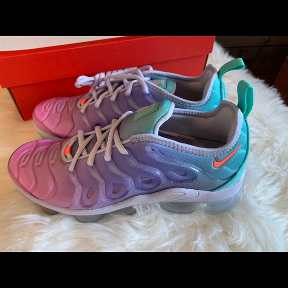 SOLD❌Nike air vapormax plus - Picture 10 of 16